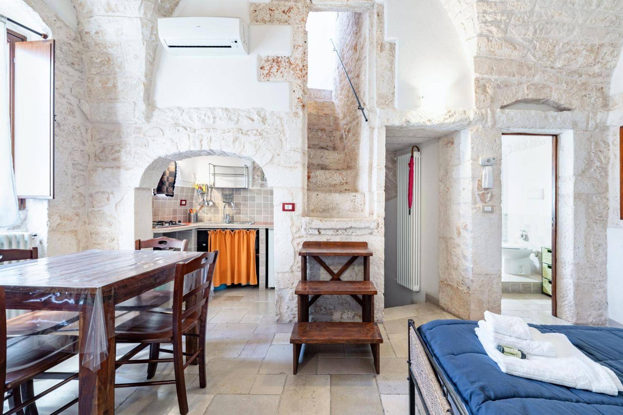 فندق Casa Colombo & Casa Scipione By Rentbeat أوستوني المظهر الخارجي الصورة